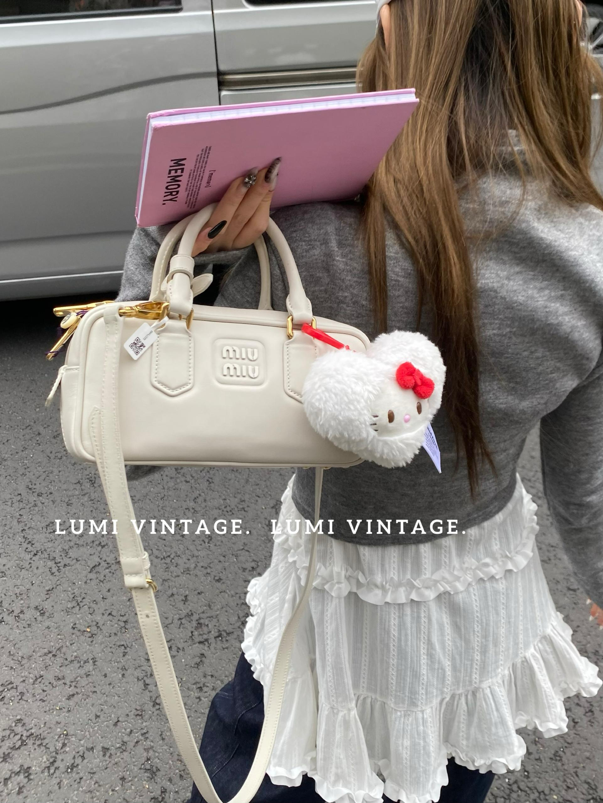 95新 MIU MIU/缪缪 白色光面羊皮小号保龄球单肩包19892372