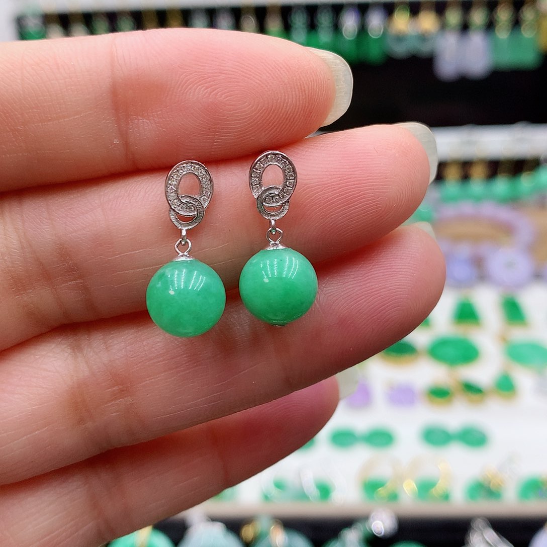 翡翠耳饰18K金镶嵌的