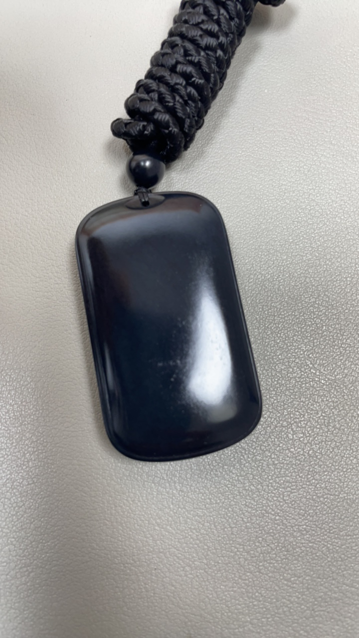 新疆和田玉墨玉面包