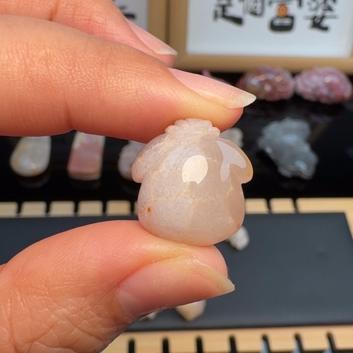 乐***姥硅化玉合金颈饰福利