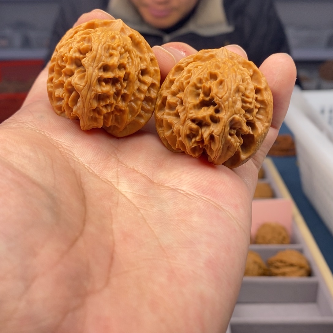 文玩核桃把件全品苹果园38