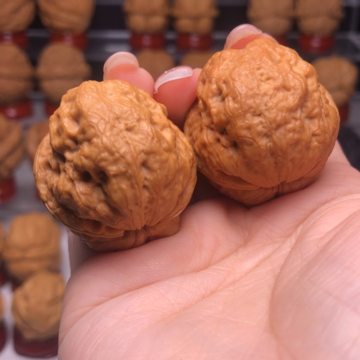 文玩核桃吊坠凌****面36玉龙小金蟾