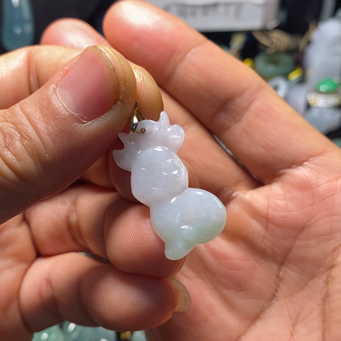 翡翠未镶嵌颈饰天然缅甸翡翠A货飘花小鹿一路有你吊坠