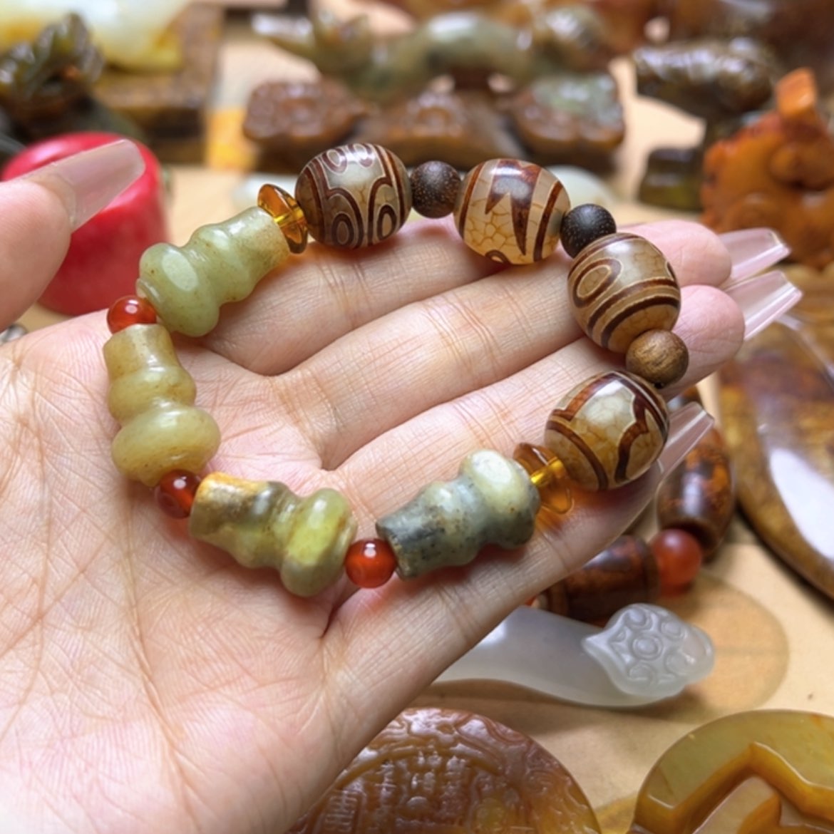 【闪购商品】蛇纹石玉颈饰未镶嵌