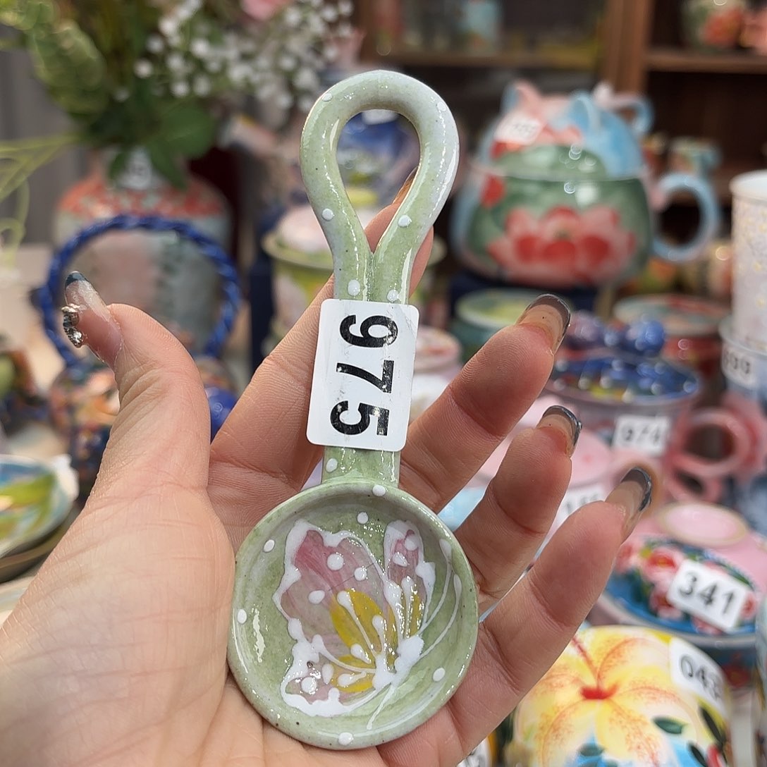 瓷片在这里我们都有很多