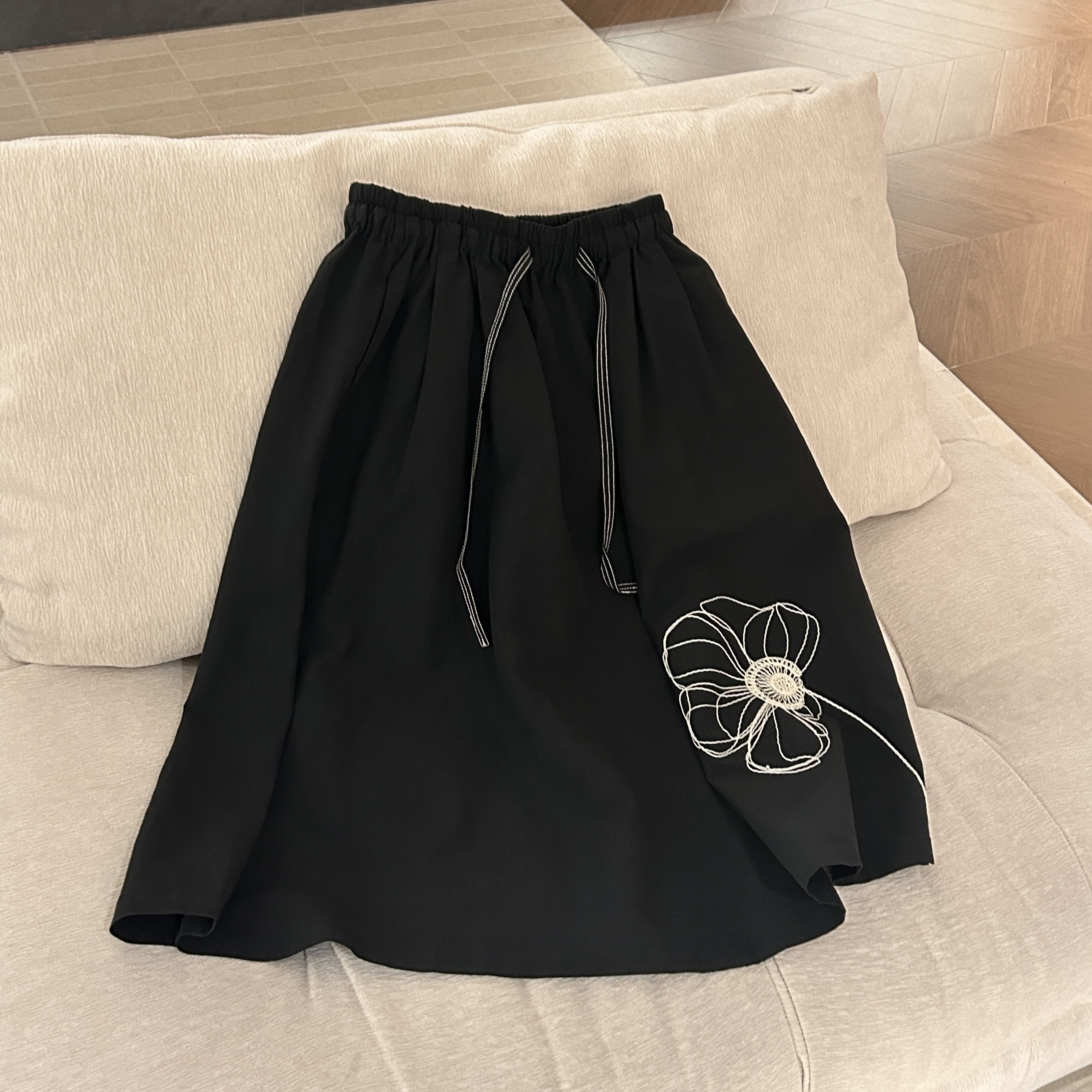 夏季新款文艺复古抽绳刺绣松紧腰纯色半裙104029（裙长66）