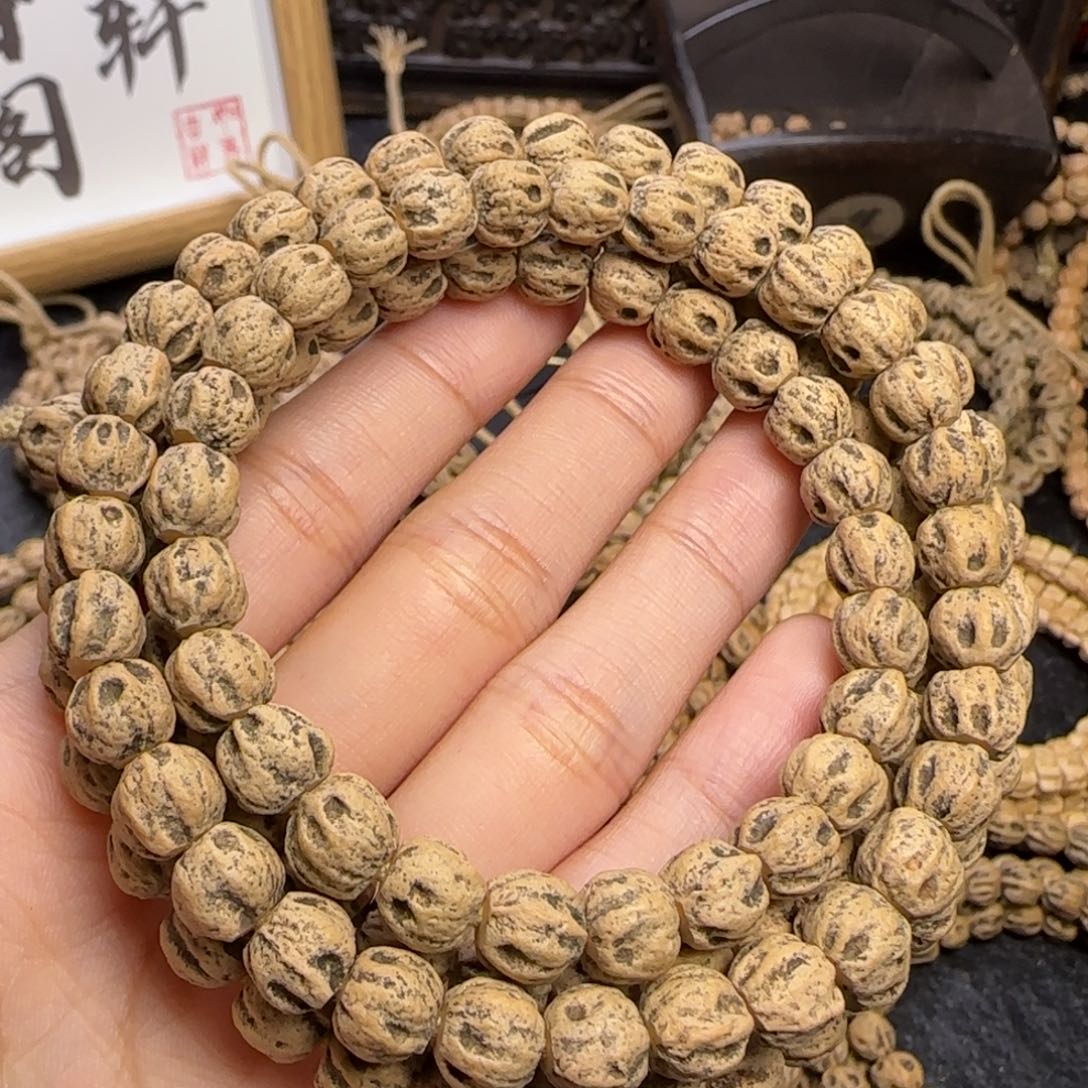 柏香籽/百香籽吊坠张*