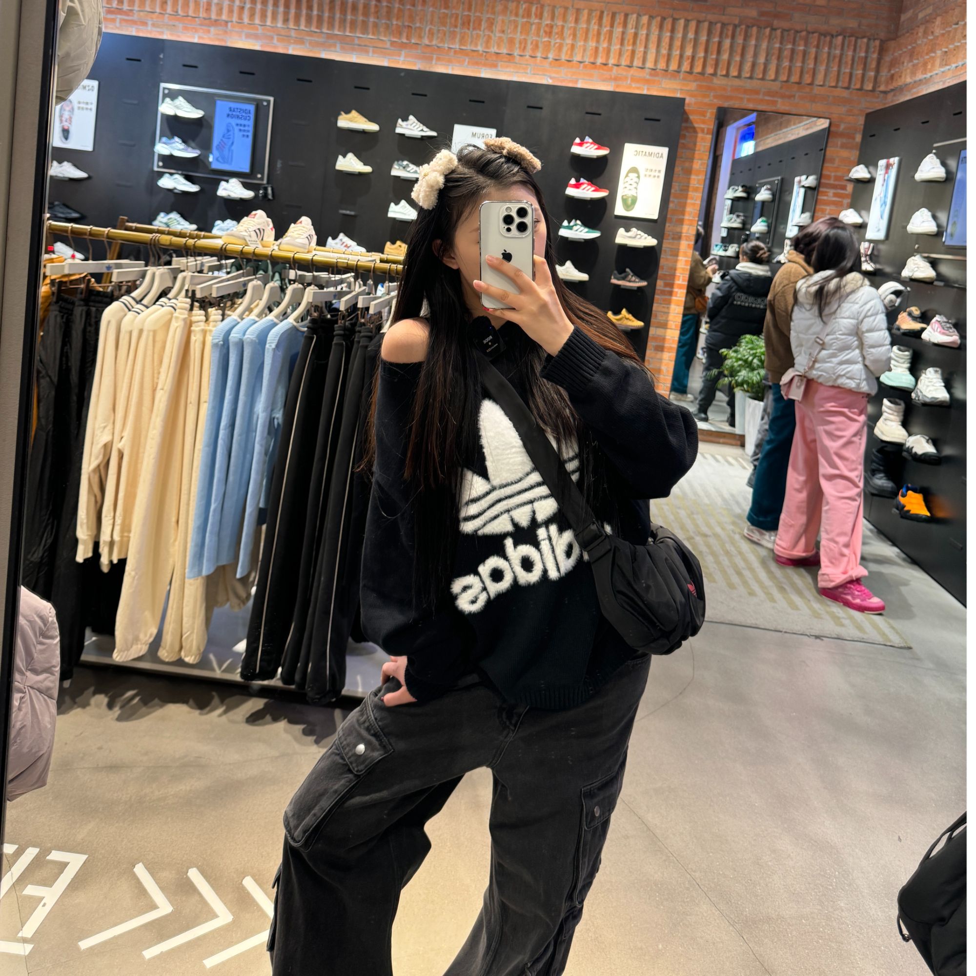 Adidas三叶草休闲针织运动宽松长袖圆领套头毛衣JC6348