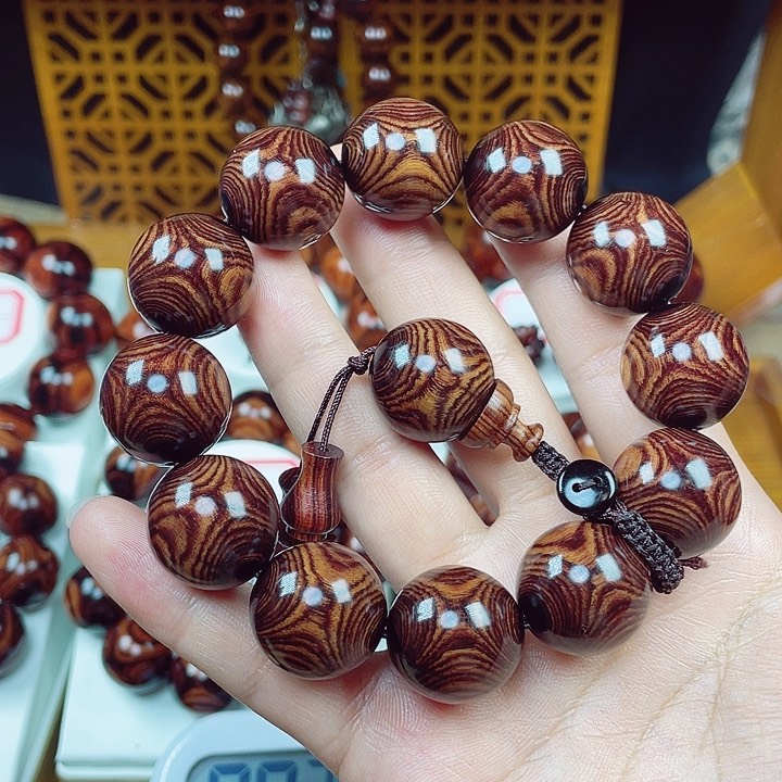 黄花梨/降香黄檀＜***＞黄花梨2.0对眼