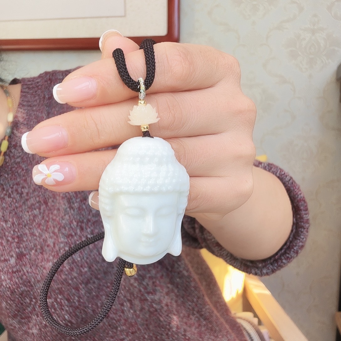 @****蛇纹石玉未镶嵌颈饰