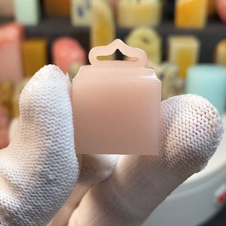 青田石印石云南龙蛋石