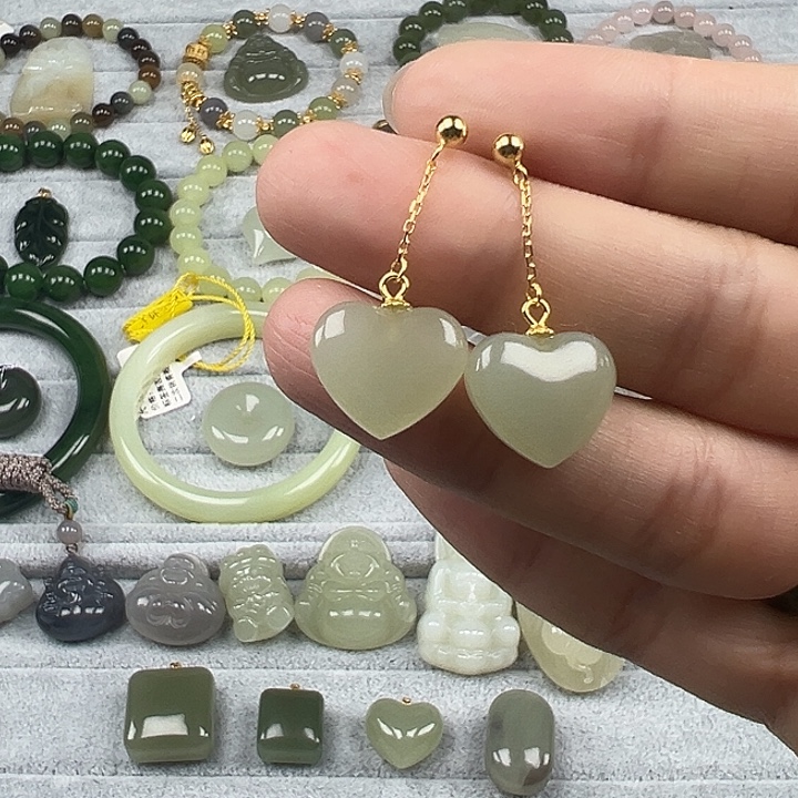 和田玉未镶嵌珠宝半成品