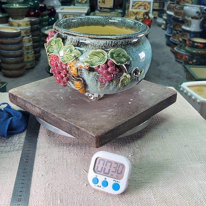 荣***卫泳坤堂石湾花盆陶瓷