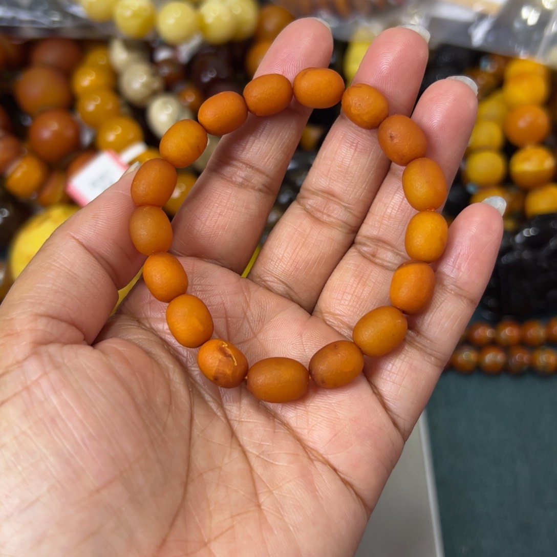 未镶嵌琥珀珠宝奇石135