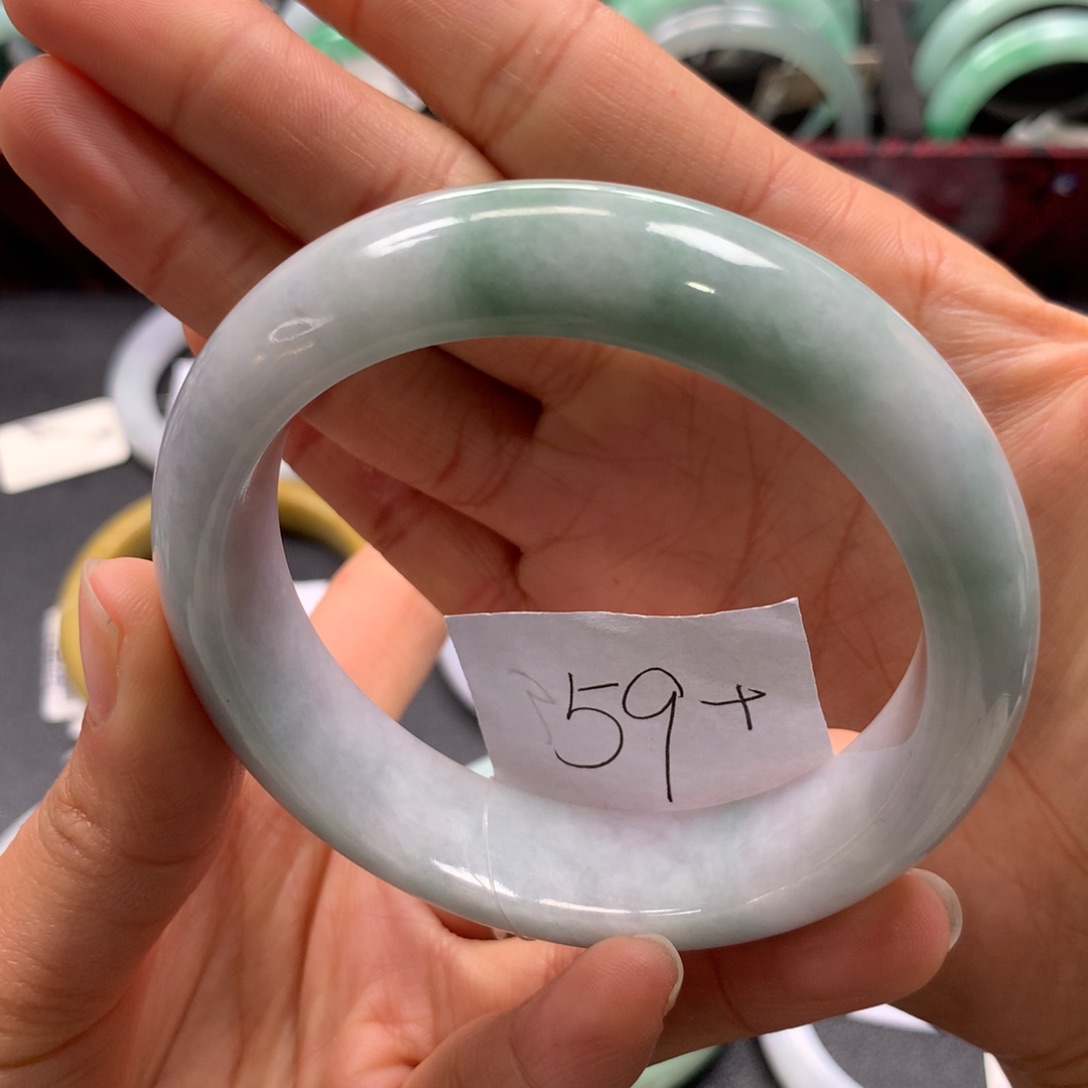 未镶嵌手镯翡翠手镯