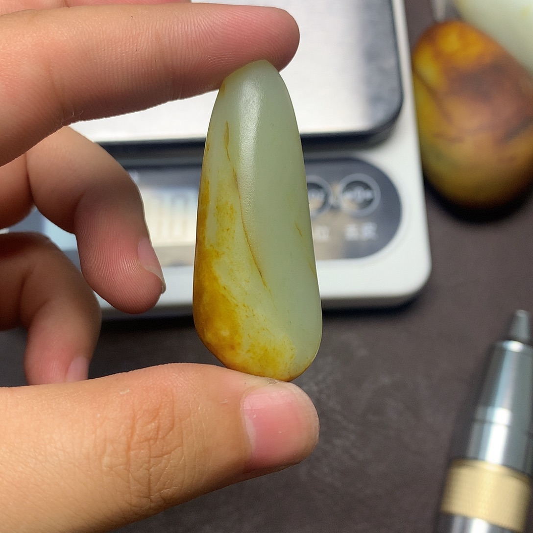 和田玉（糖玉）未镶嵌挂件