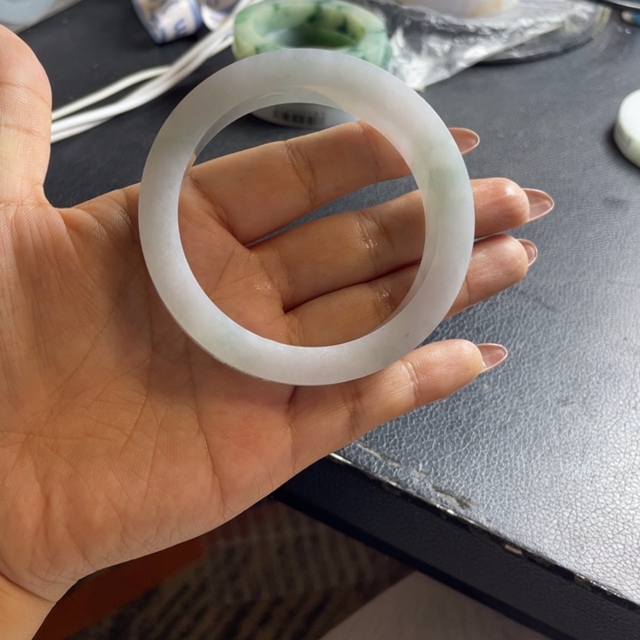 橙****定制翡翠未镶嵌正装翡翠
