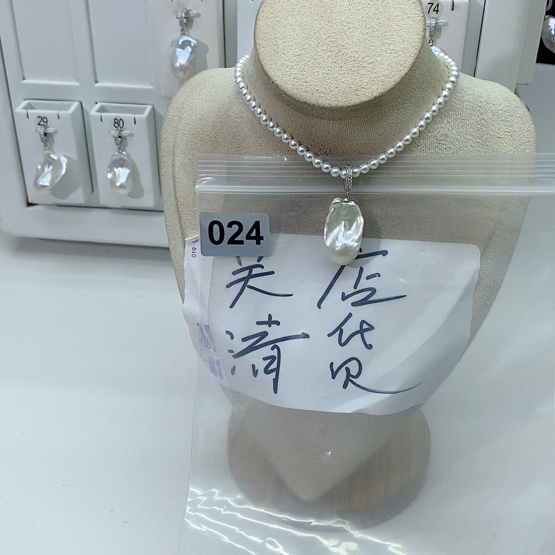 淡水珍珠颈饰合金