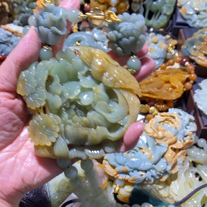 岫玉岫玉吊坠未镶嵌