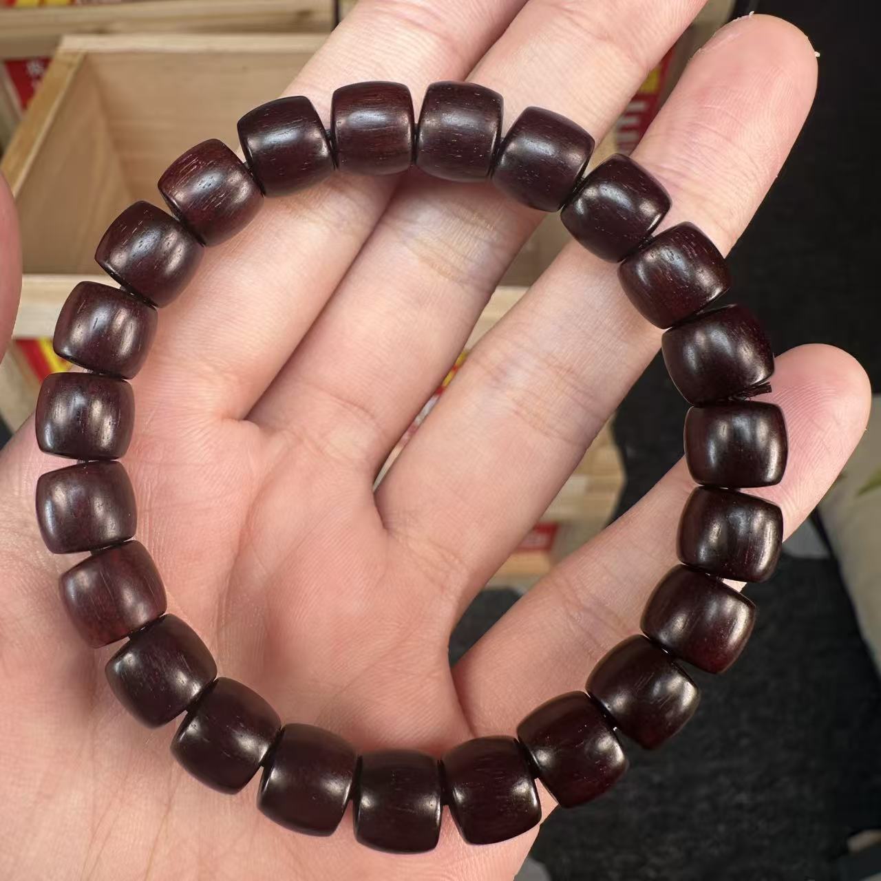 MK338小叶紫檀带精美礼盒