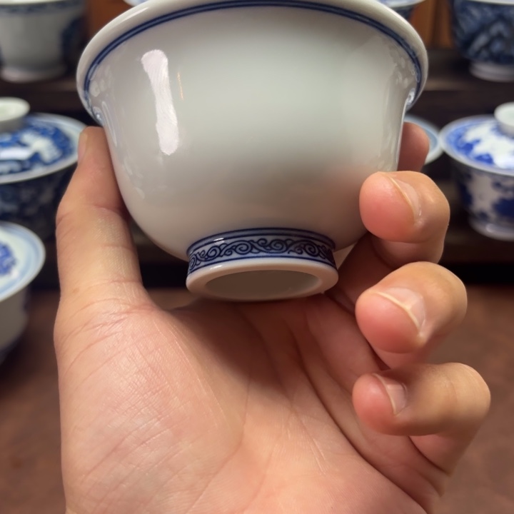 景德镇纯手工手绘大压手杯