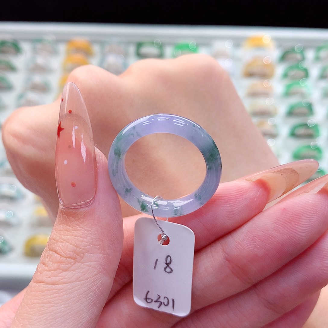 翡翠未镶嵌戒指18号