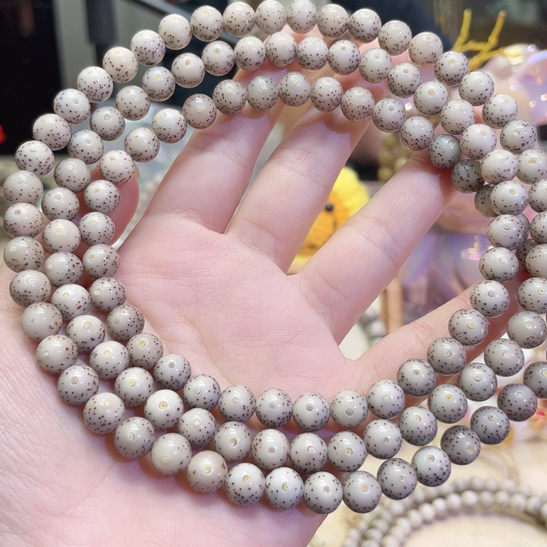 吊坠星月菩提?***空星月菩提海南同枝果8x8