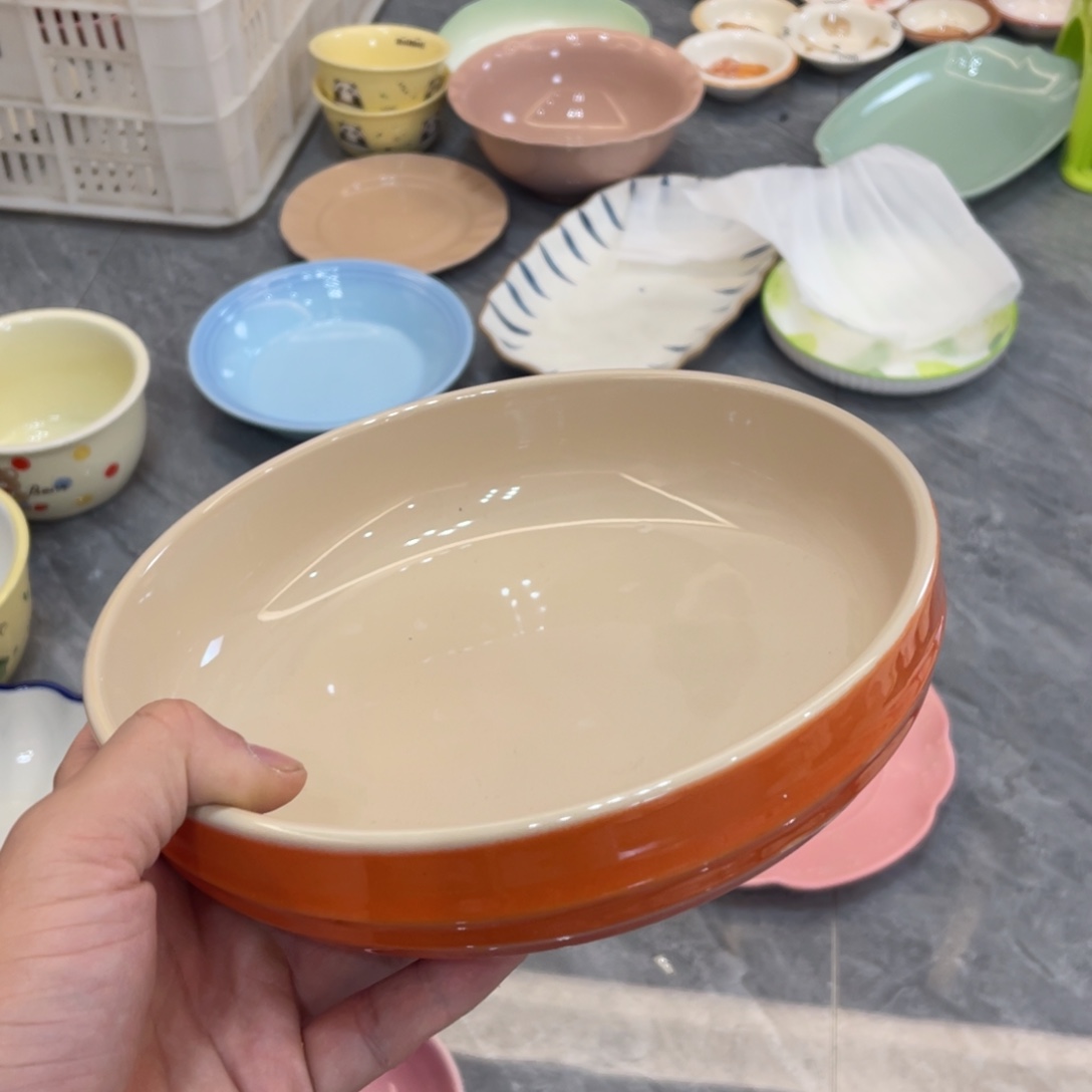 陶瓷微瑕餐具介意勿拍，满18飞！