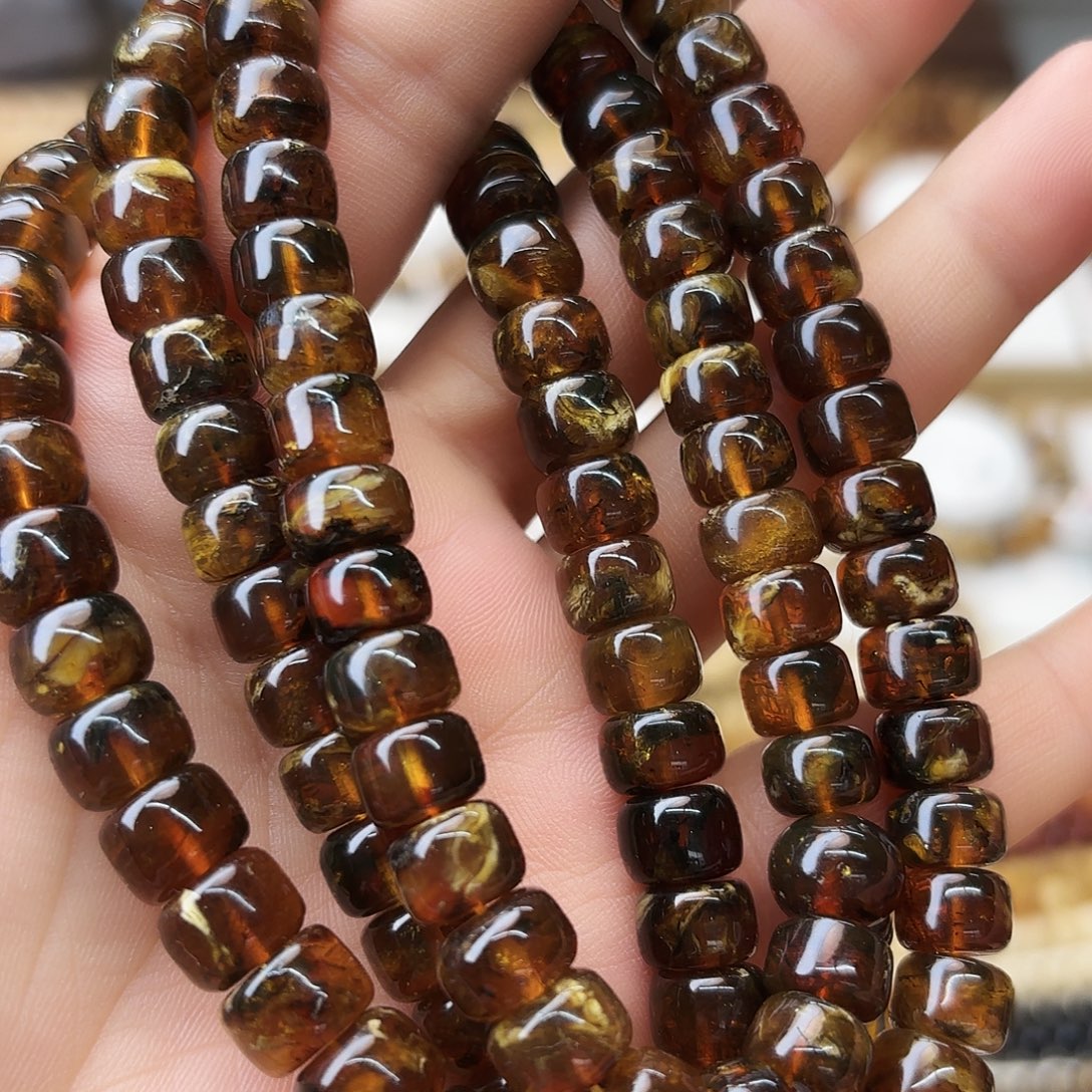 琥珀未镶嵌裸石九