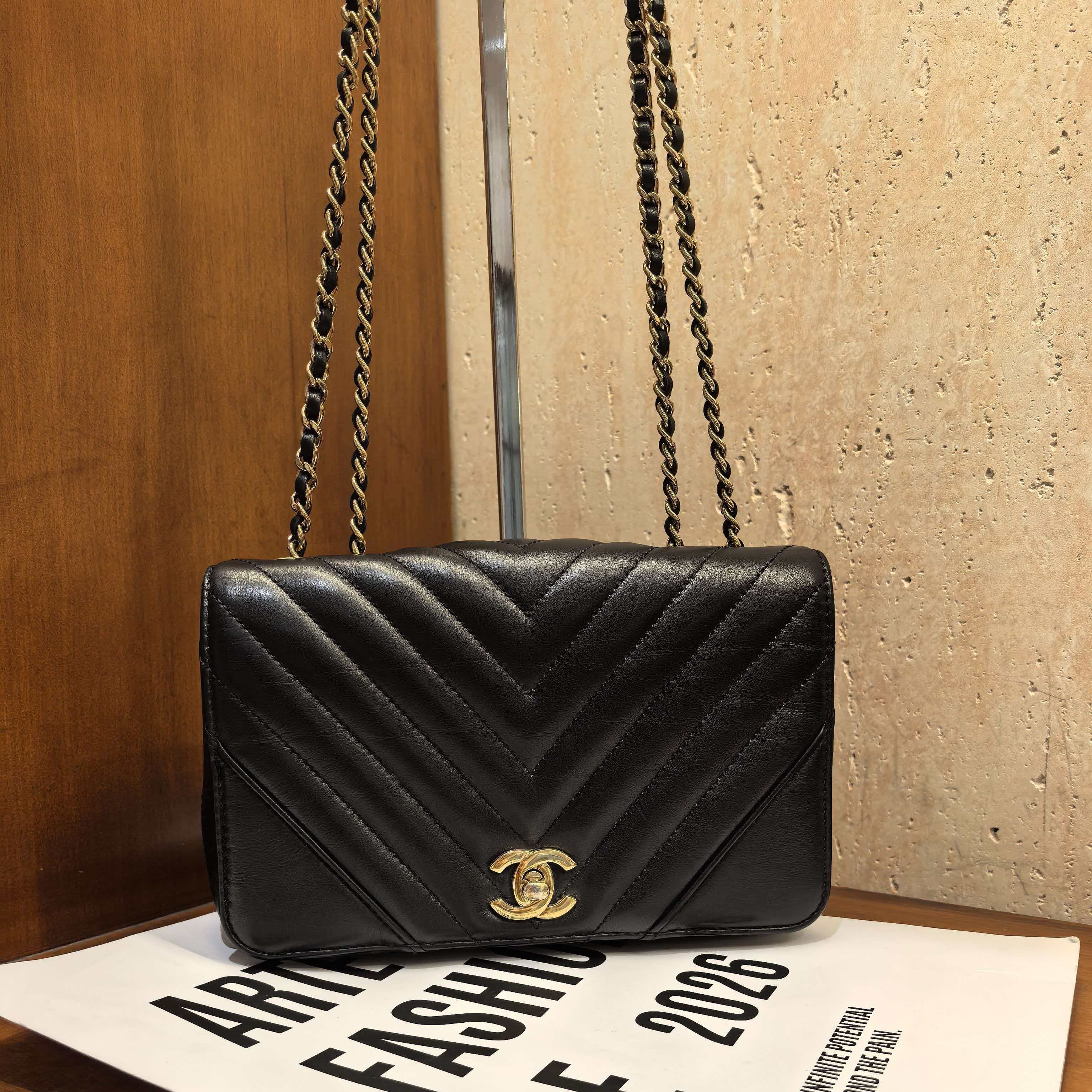 95新 Chanel/香奈儿 7435Chanel黑金V纹CF翻盖包牛皮黑色时尚