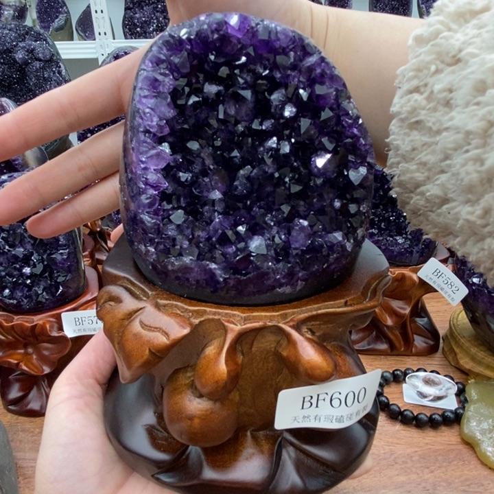 紫晶大型摆件（非配饰）未镶嵌