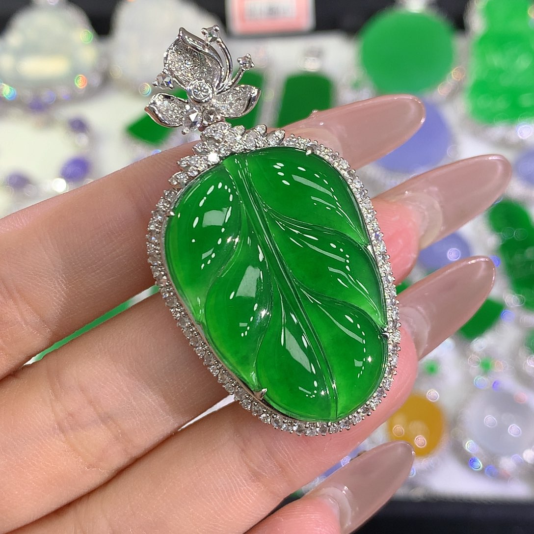 翡翠颈饰18K金镶嵌d**g111111111