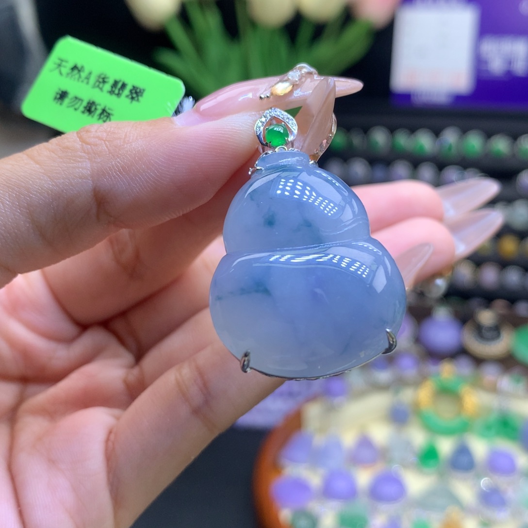 翡翠18K金镶嵌颈饰天然