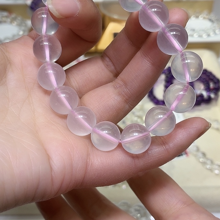 玉粉水卡12mm手串
