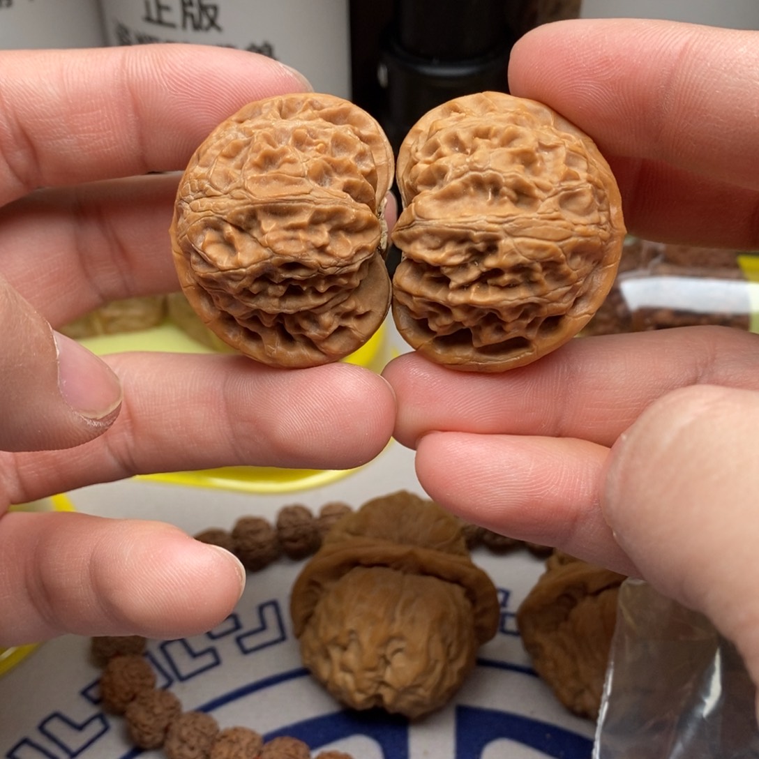 核桃把件三八宫灯