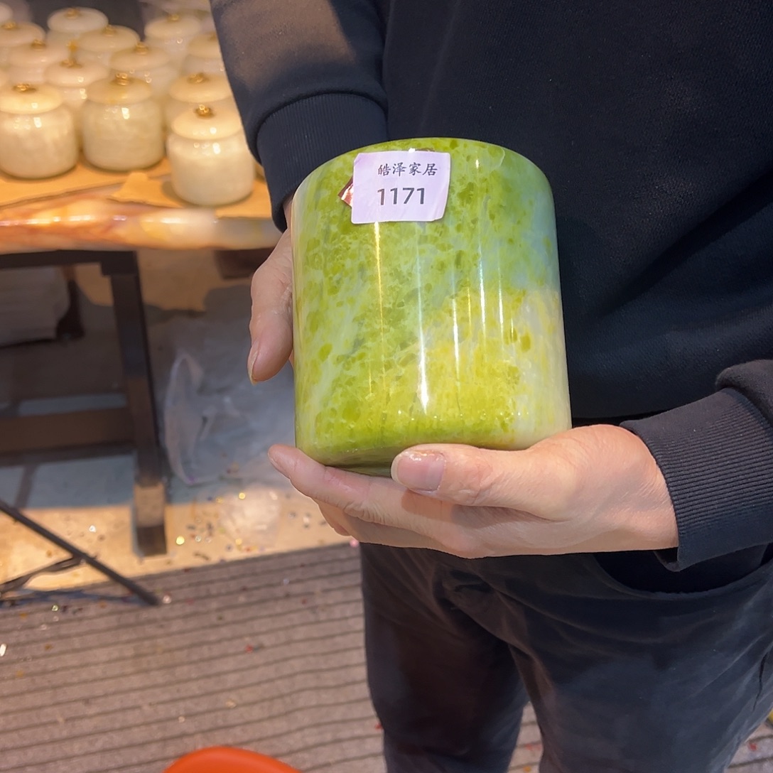 汽***邱石材天之蓝抱抱桶1171