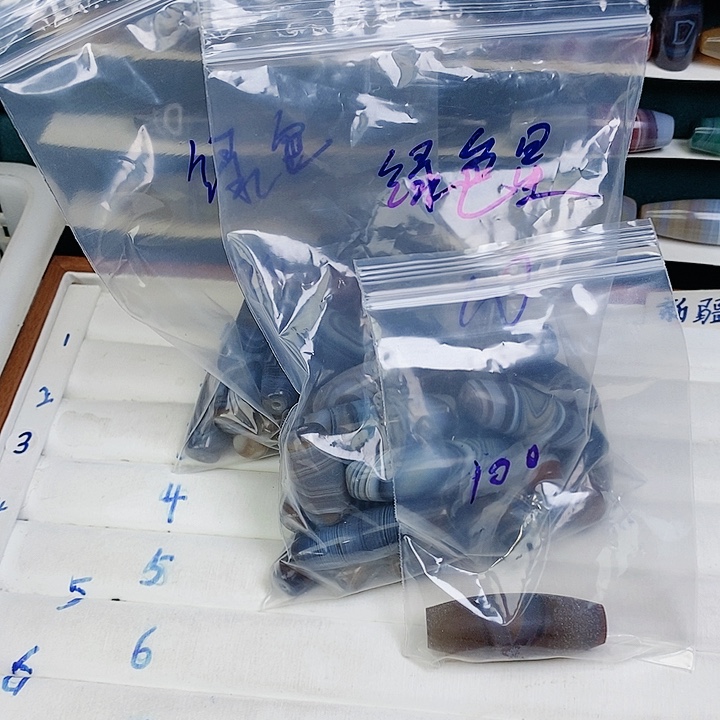 绿***球玛瑙/玉髓未镶嵌颈饰