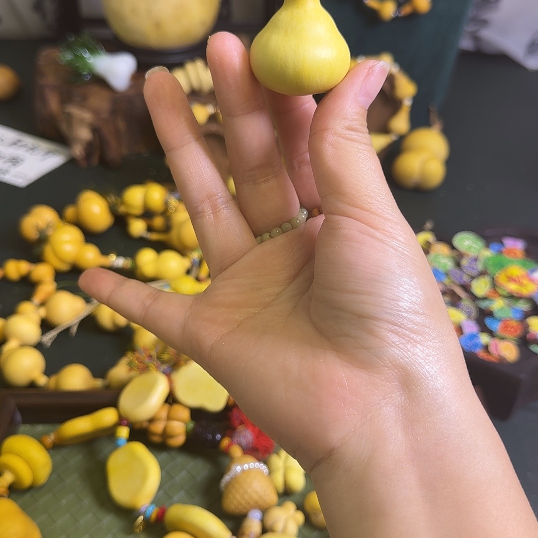 蓝***a大叶紫檀（黑酸枝木类）