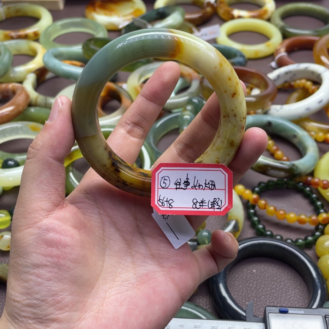 往***烟蛇纹石玉合金手镯