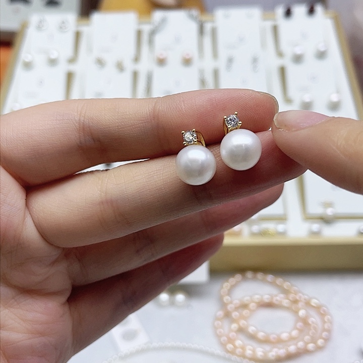 淡水珍珠耳饰银S925镶嵌风****乱