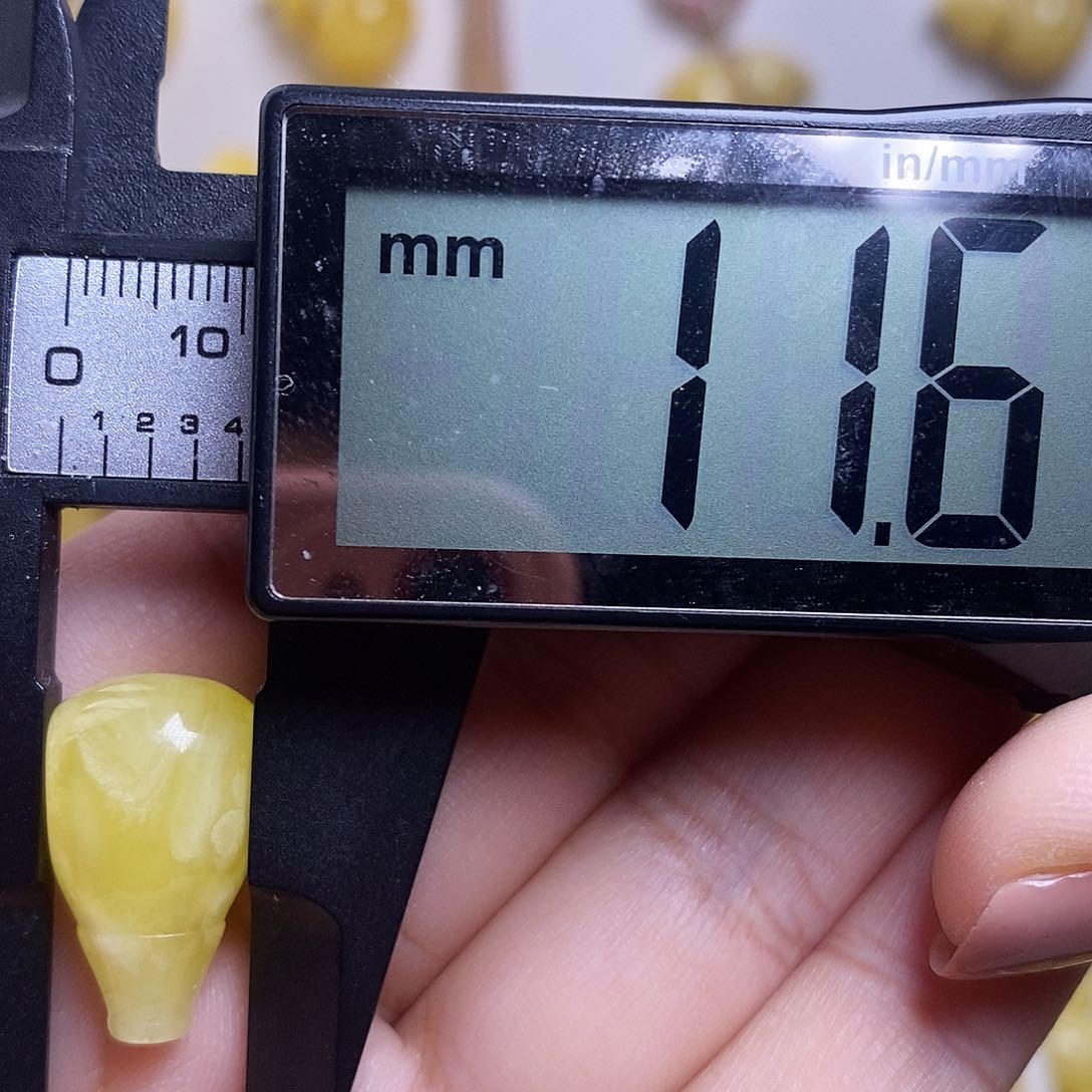 裸石琥珀未镶嵌蜜蜡三通