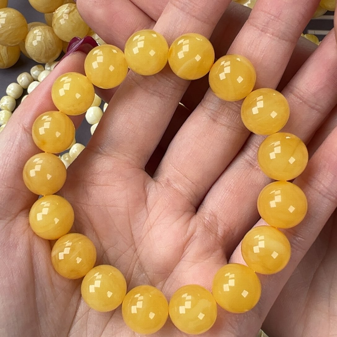 琥珀手链未镶嵌18.58鸡油黄