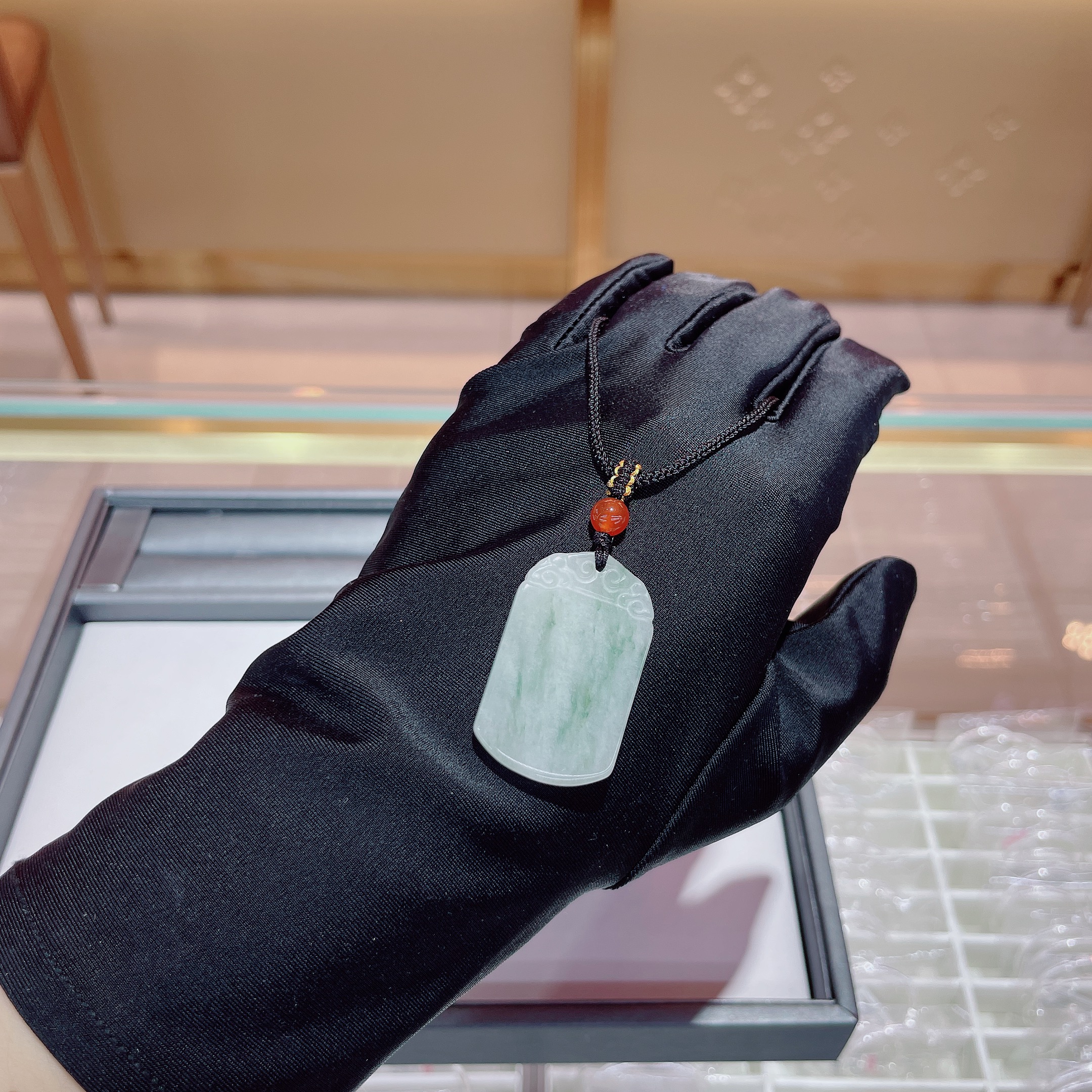 天山翠无事牌吊坠大号（多样性随机发货）