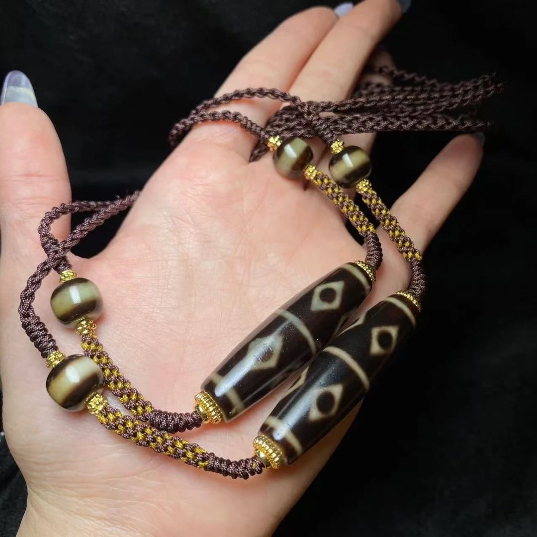 【曹美丽精选】 H52237-玛瑙镶嵌吊坠（八眼）-多样性发其一-47x12mm