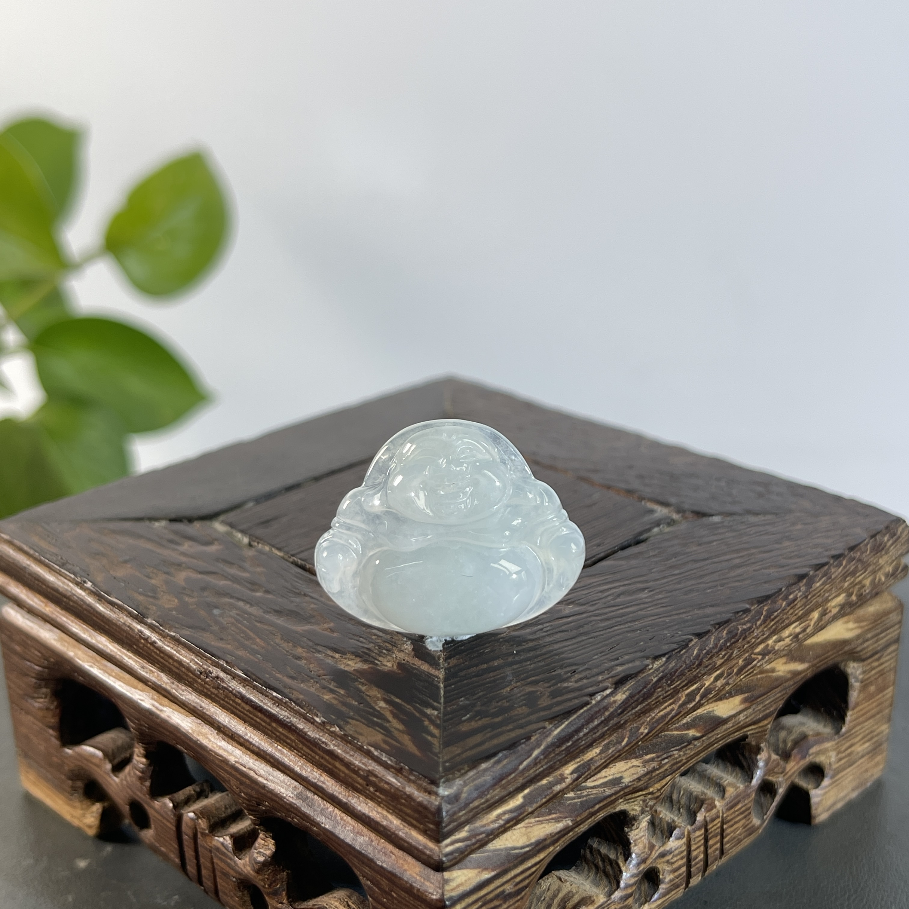 JYW01-017  天然缅甸A货翡翠  佛公