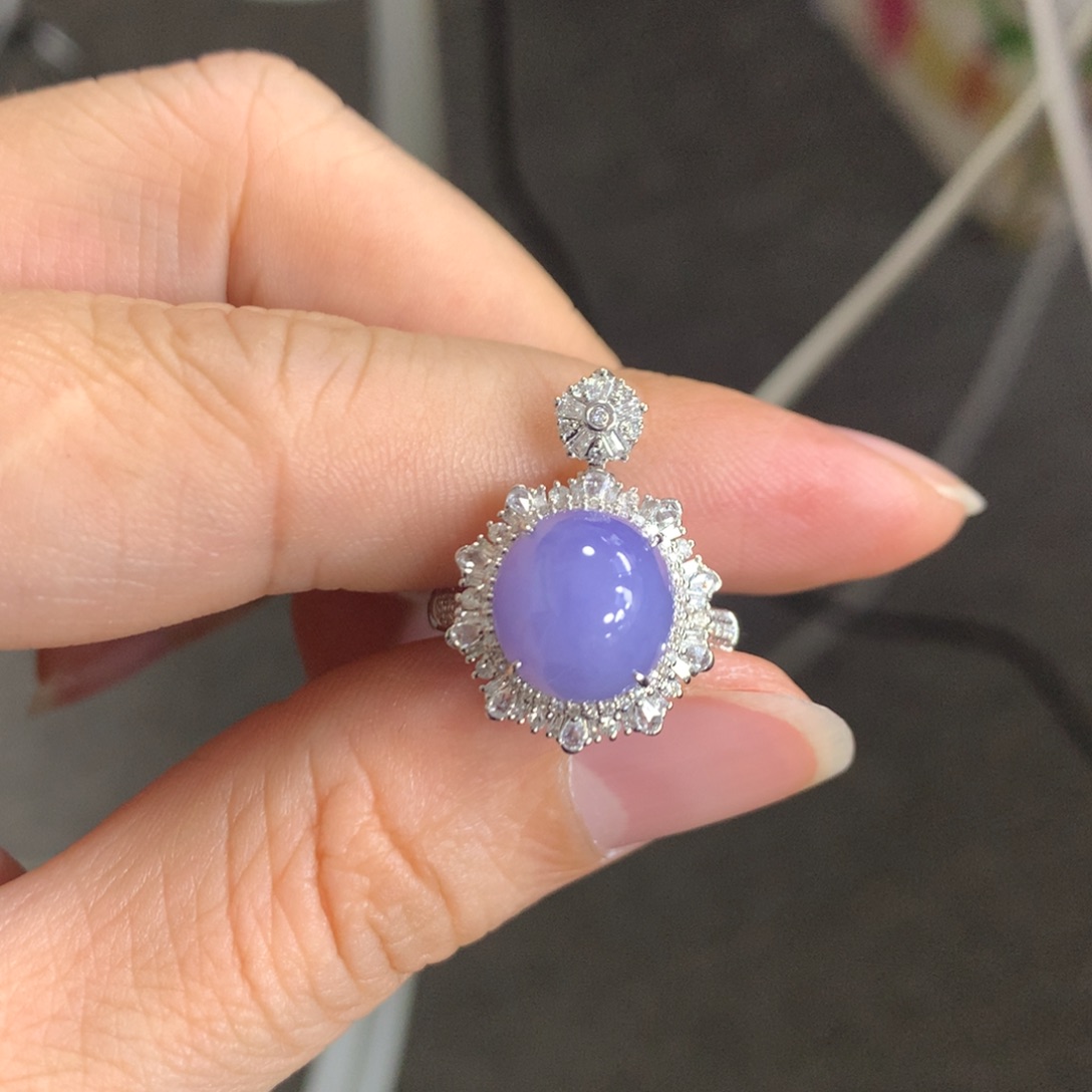 翡翠戒指18K金镶嵌翡翠