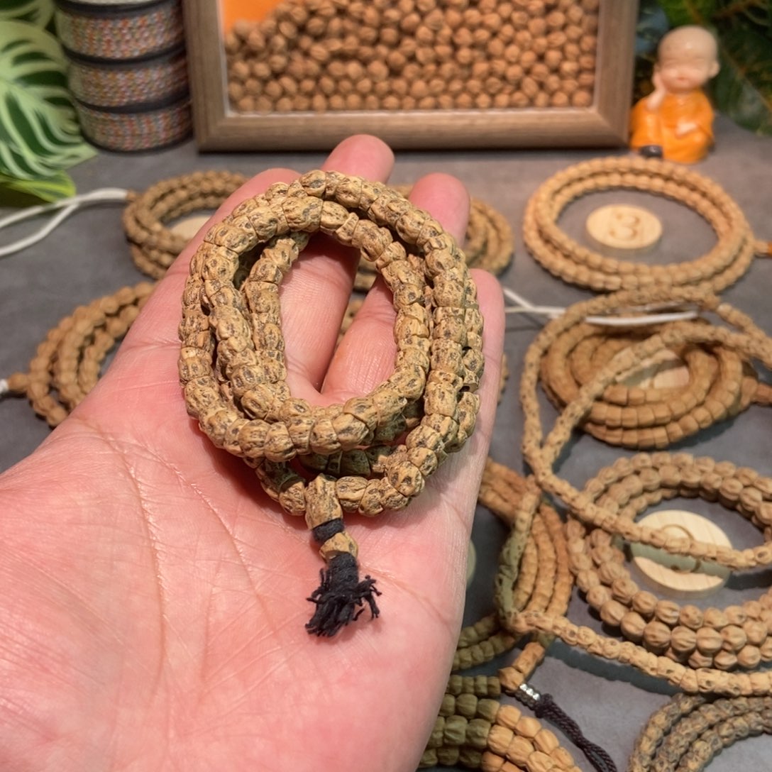 柏香籽/百香籽吊坠抹****宝