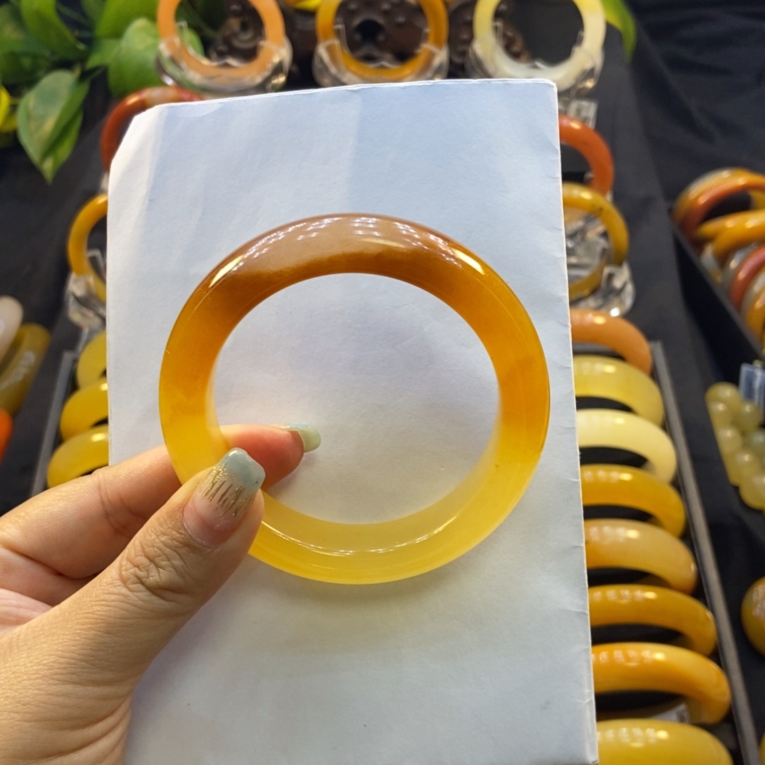 纯***粹石英质玉（黄龙玉）未镶嵌手镯H