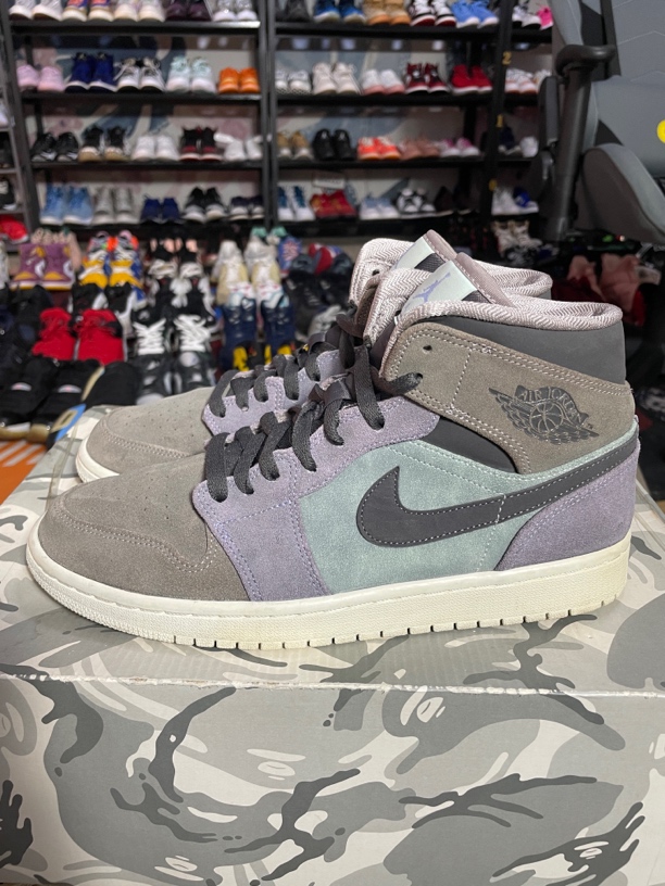 95新 AIR JORDAN 42.5码270/Air Jordan 1 复古休闲鞋 