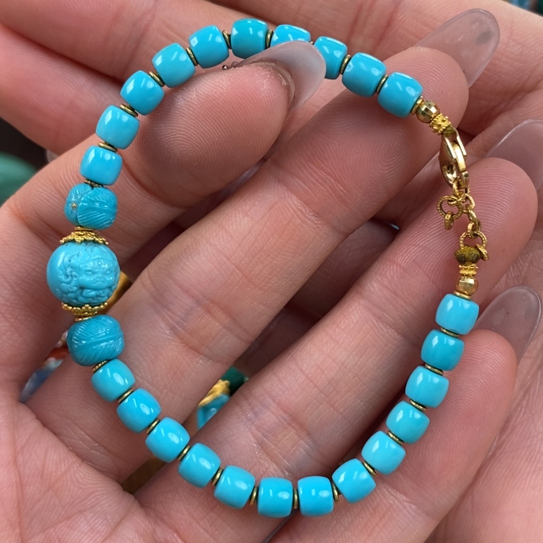 绿松石未镶嵌。直切手串